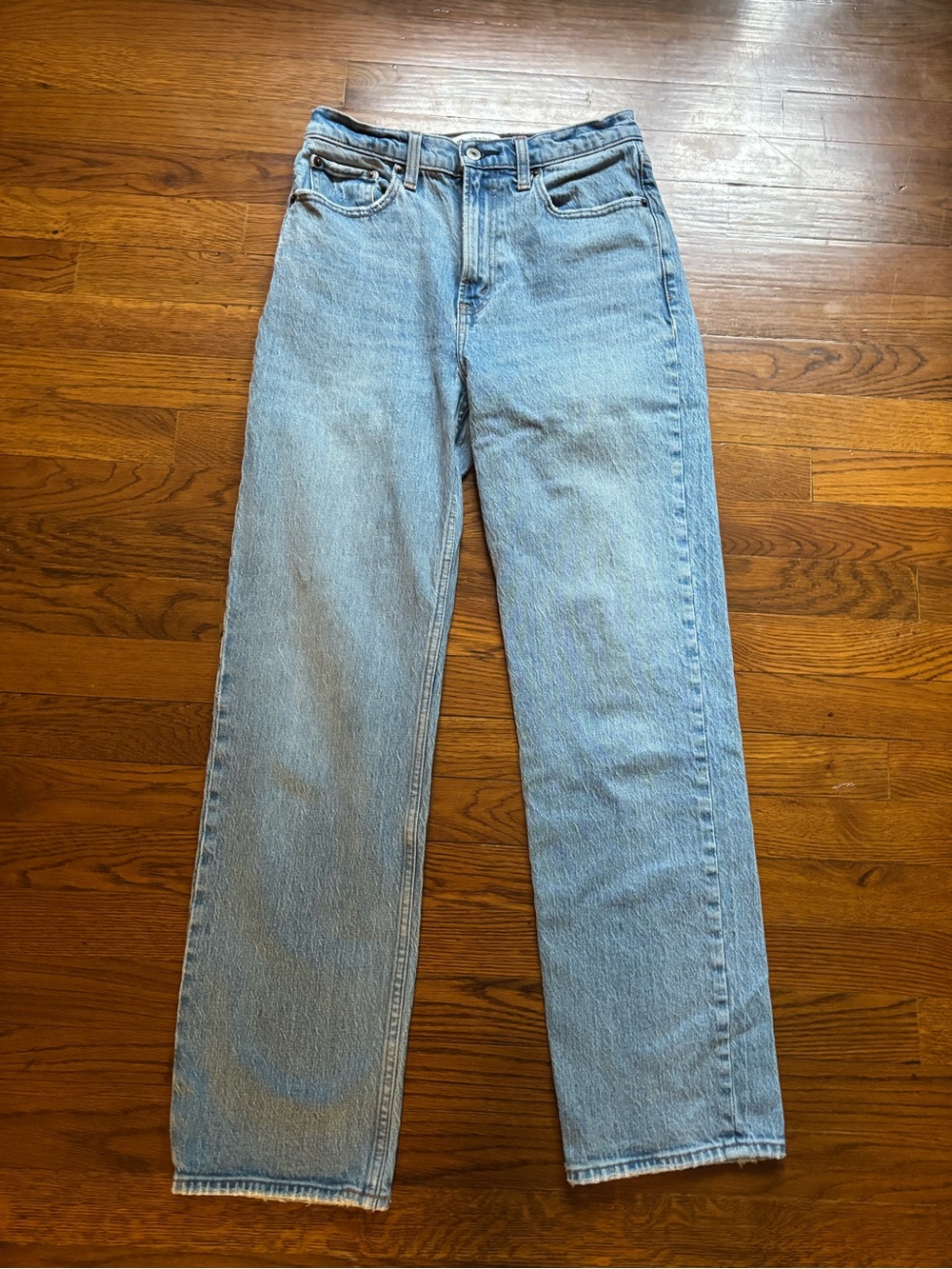 Like-New! Abercrombie & Fitch The Perfect Vintage Straight High Rise. Size 0/25L